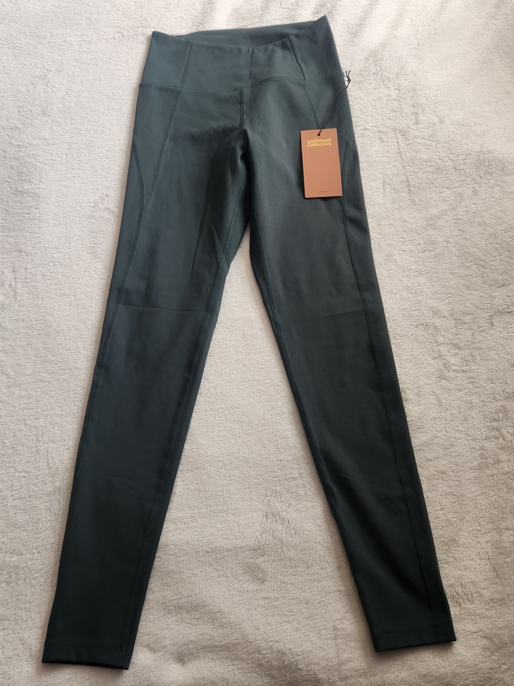 NWT Girlfriend Collective Sleek Leggings in Green Size Small